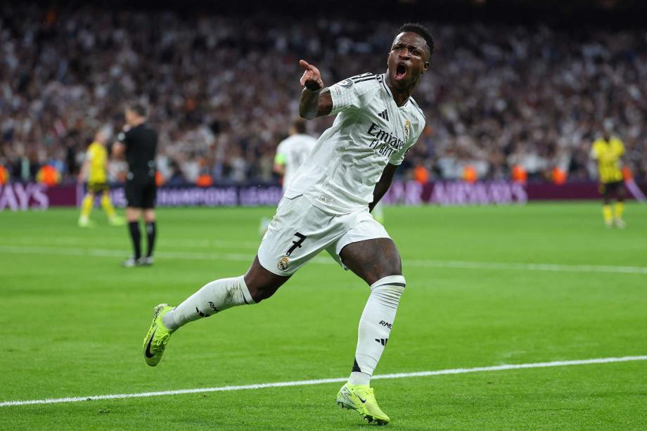 队再一次在 队再一次在