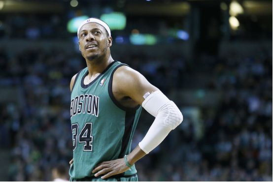 勒布朗持球 勒布朗持球