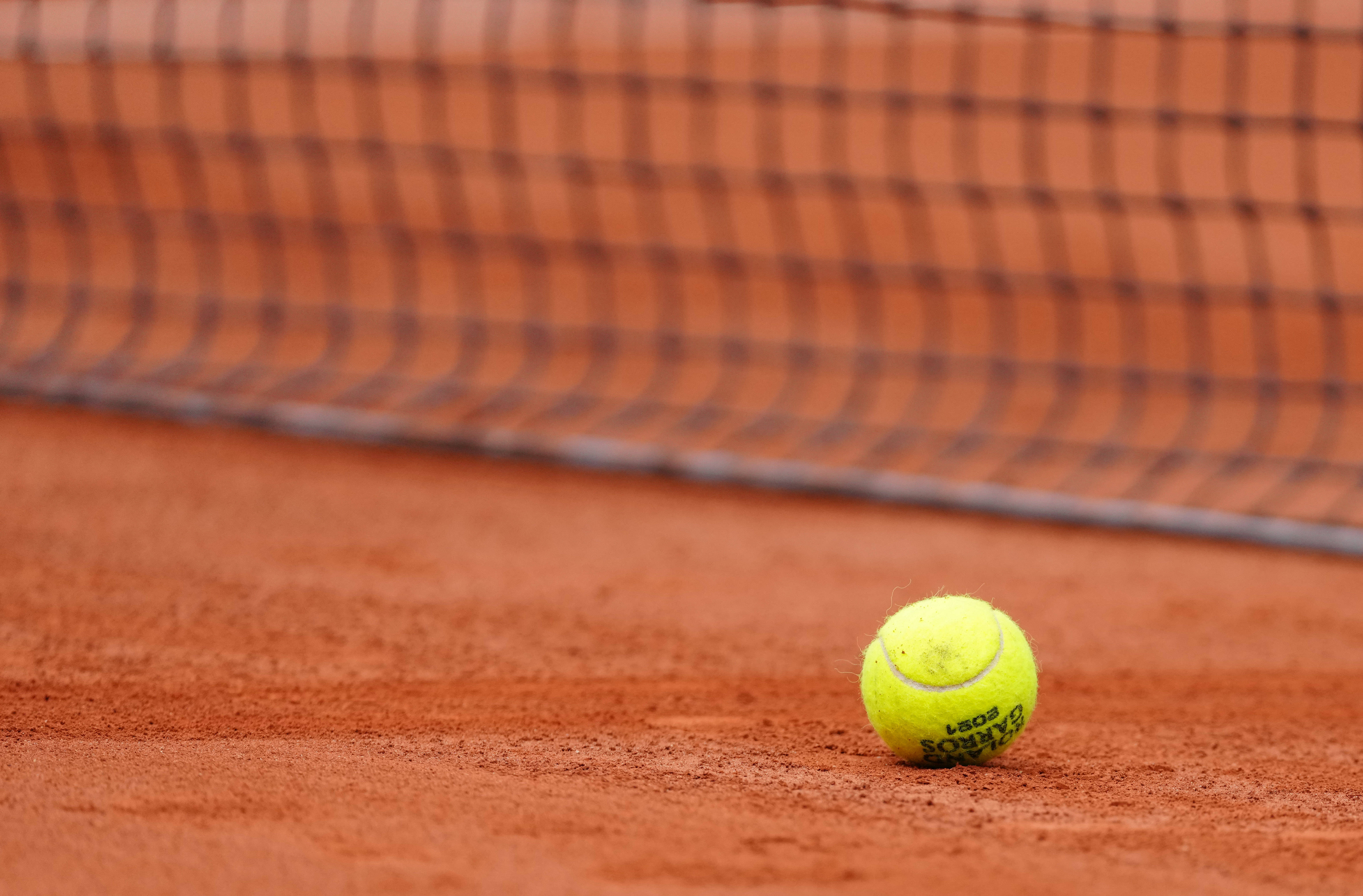 赫拉德-马丁：莱万进球来得轻而易举；我们处于争冠有利位置.